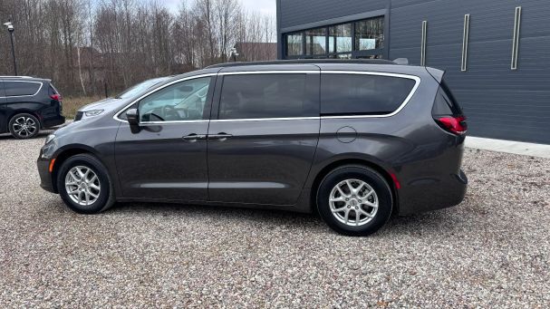 Chrysler Pacifica 214 kW image number 6