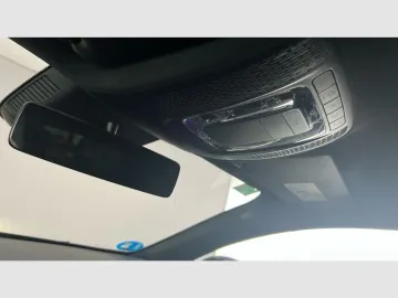 Car image 49