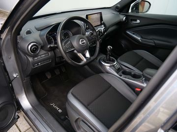 Car image 16