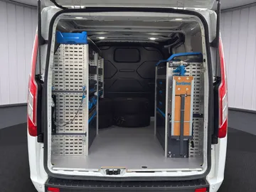 Car image 21