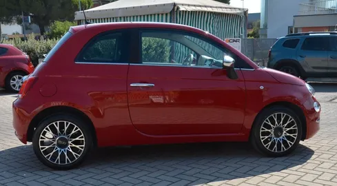 Car image 3
