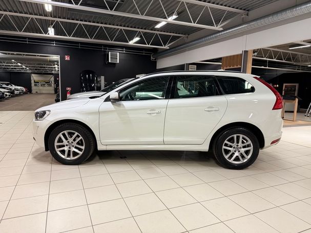 Volvo XC60 D4 AWD Momentum 141 kW image number 2