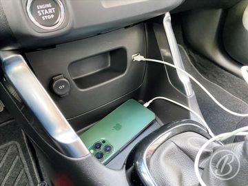 Car image 33