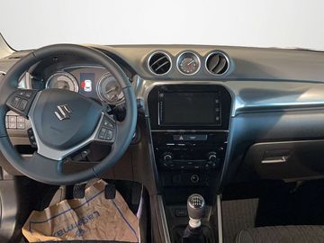 Car image 12