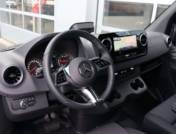 Mercedes-Benz Sprinter 319 CDI 140 kW image number 4