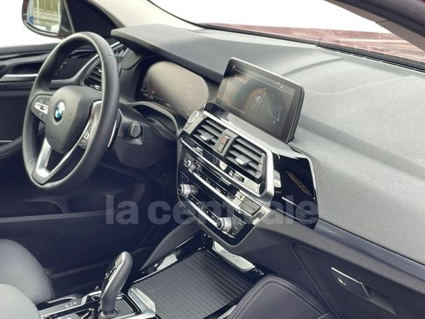 BMW X4 xDrive20d xLine 140 kW image number 16