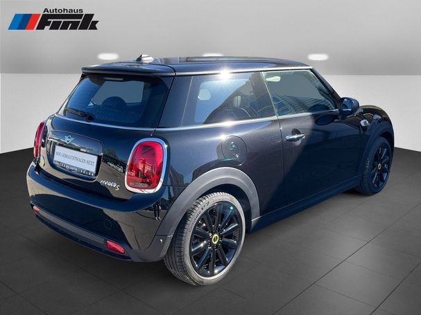 Mini Cooper SE Mini 135 kW image number 6