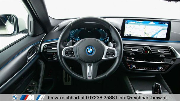 BMW 530 Touring xDrive 185 kW image number 7