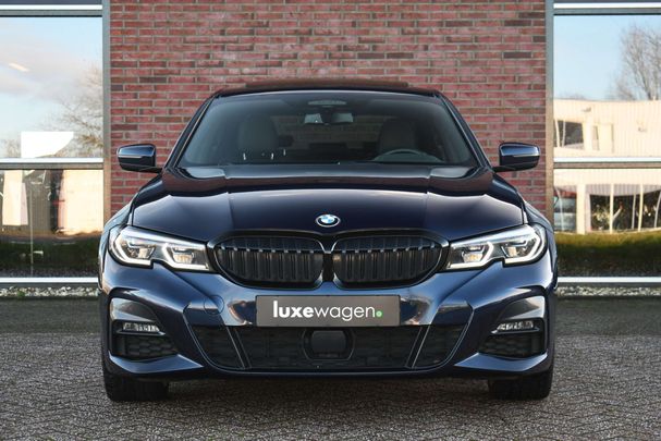 BMW 330 e M Sport 215 kW image number 7