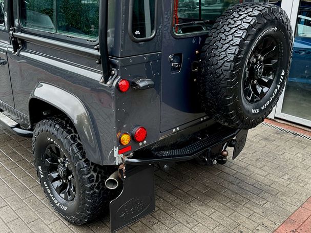 Land Rover Defender 2.2 90 kW image number 11