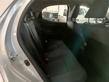 Car image 11