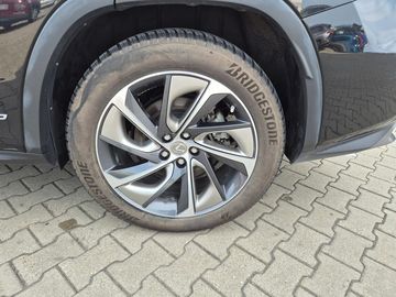 Car image 40