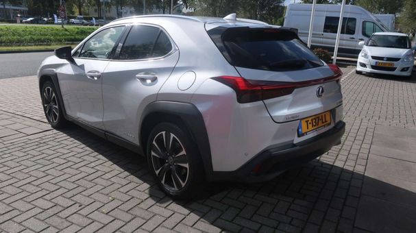 Lexus UX 250h 135 kW image number 6