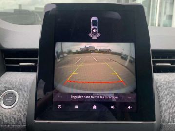 Car image 30