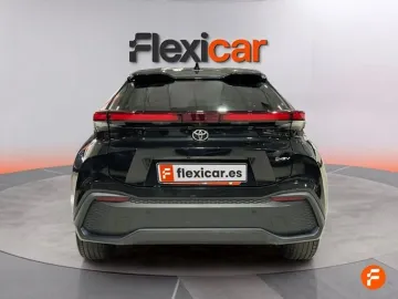 Car image 5