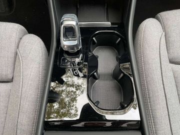 Car image 31