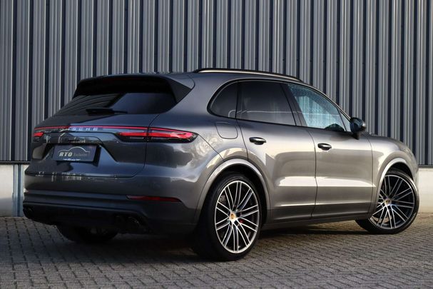 Porsche Cayenne E-Hybrid 350 kW image number 4