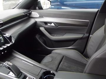 Car image 31