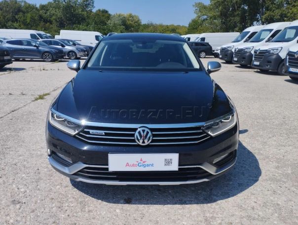 Volkswagen Passat Alltrack 2.0 TDI 4Motion DSG 140 kW image number 2