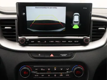 Car image 32