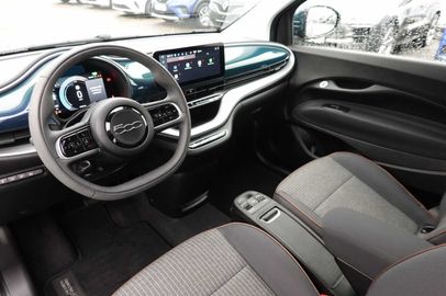 Car image 13