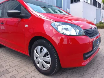 Car image 28