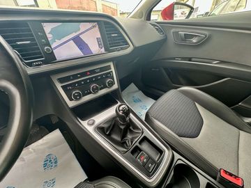 Car image 32