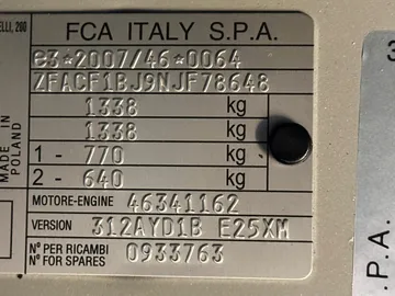 Car image 24