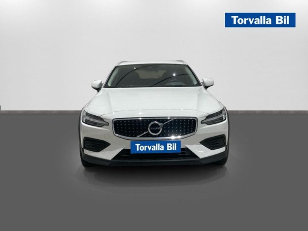 Volvo V60 Cross Country D4 AWD Momentum 140 kW image number 4