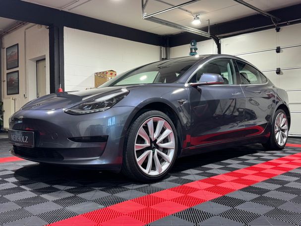 Tesla Model 3 Performance Standard Range Plus 225 kW image number 1