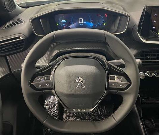 Peugeot 2008 PureTech 130 Allure 96 kW image number 12