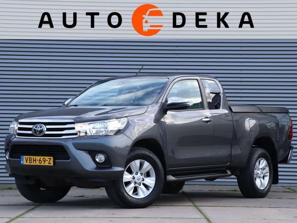 Toyota Hilux D Cab 2.4 4D Professional 110 kW image number 1