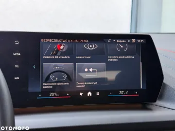 Car image 39