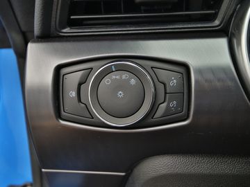 Car image 38