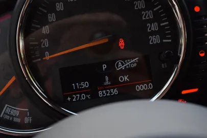 Car image 45