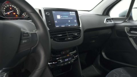 Car image 33