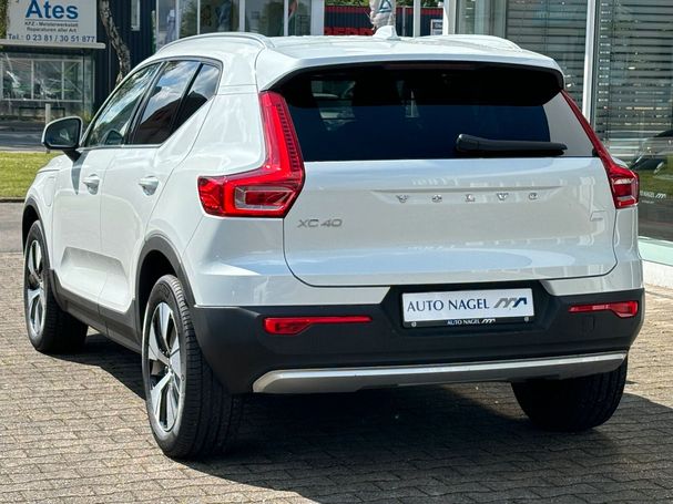 Volvo XC40 T4 Inscription Expression 155 kW image number 4