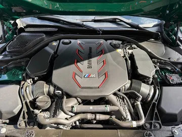 Car image 30