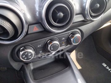 Car image 36