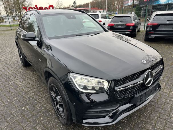 Mercedes-Benz GLC 300 de 225 kW image number 2