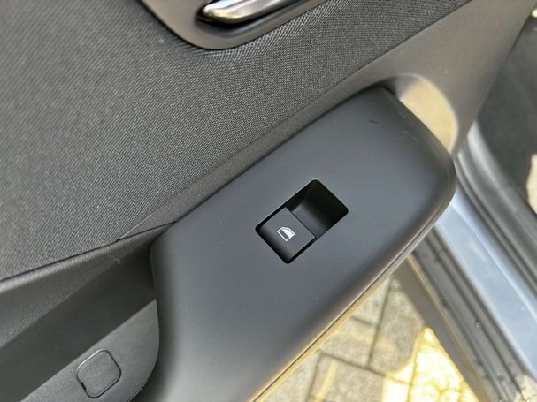 Hyundai Kona 104 kW image number 26