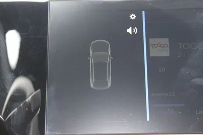 Car image 21