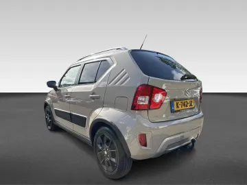 Car image 5