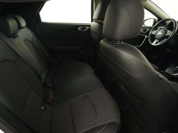 Car image 36