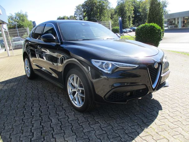 Alfa Romeo Stelvio 2.0 Turbo 16V 206 kW image number 2