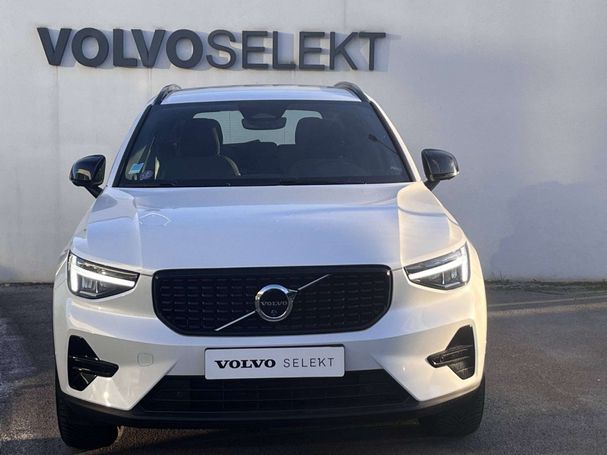 Volvo XC40 B3 Plus 120 kW image number 2