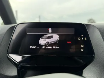 Car image 24