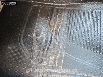 Car image 36