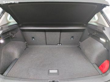 Car image 33