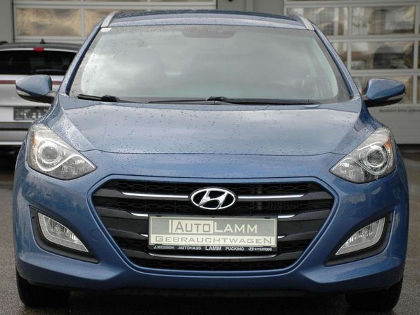 Hyundai i30 CW 1.4 CRDi 66 kW image number 2